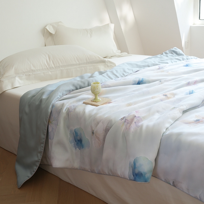 91家纺网 家纺一手货源 找家纺 禾时 2025新款60支奥地利进口兰精天丝数码印花夏被空调被夏凉被薄被子 夏芷-淡蓝