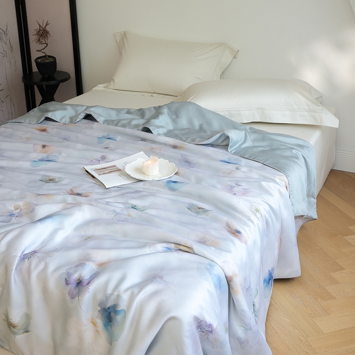 91家纺网 家纺一手货源 找家纺 禾时 2025新款60支奥地利进口兰精天丝数码印花夏被空调被夏凉被薄被子 夏芷-淡蓝