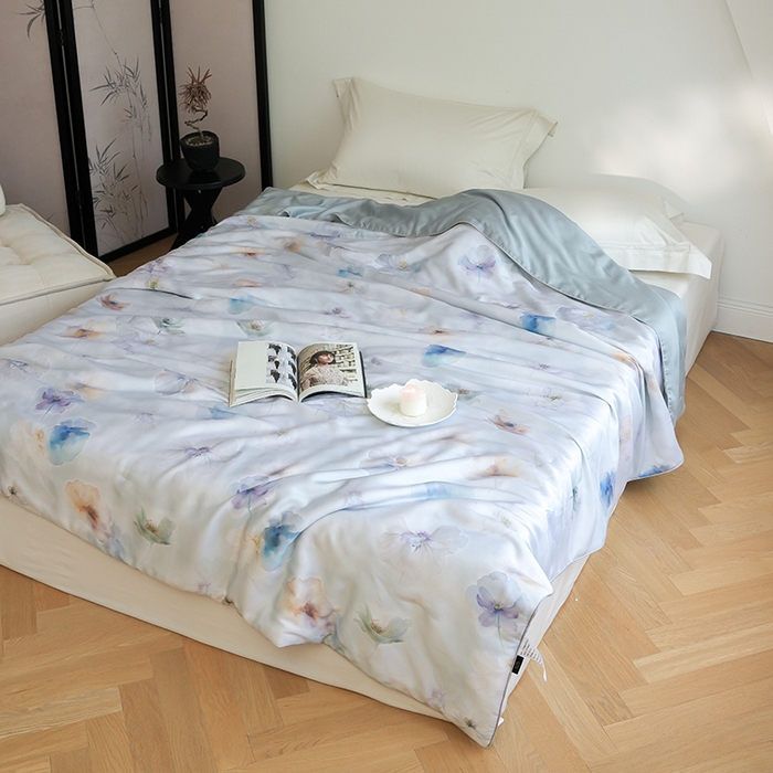 91家纺网 家纺一手货源 找家纺 禾时 2025新款60支奥地利进口兰精天丝数码印花夏被空调被夏凉被薄被子 夏芷-淡蓝