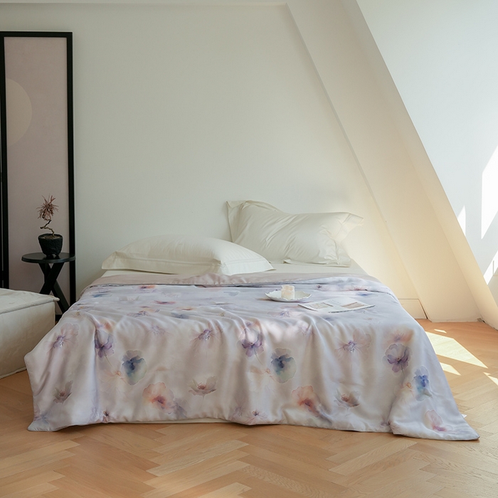 91家纺网 家纺一手货源 找家纺 禾时 2025新款60支奥地利进口兰精天丝数码印花夏被空调被夏凉被薄被子 夏芷-浅紫