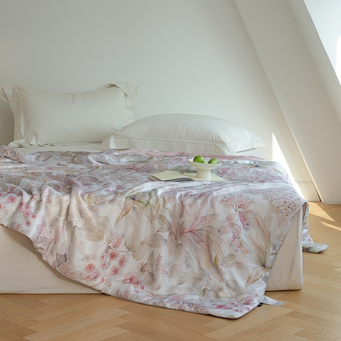 91家纺网 家纺一手货源 找家纺 禾时 2025新款60支奥地利进口兰精天丝数码印花夏被空调被夏凉被薄被子 伊娜