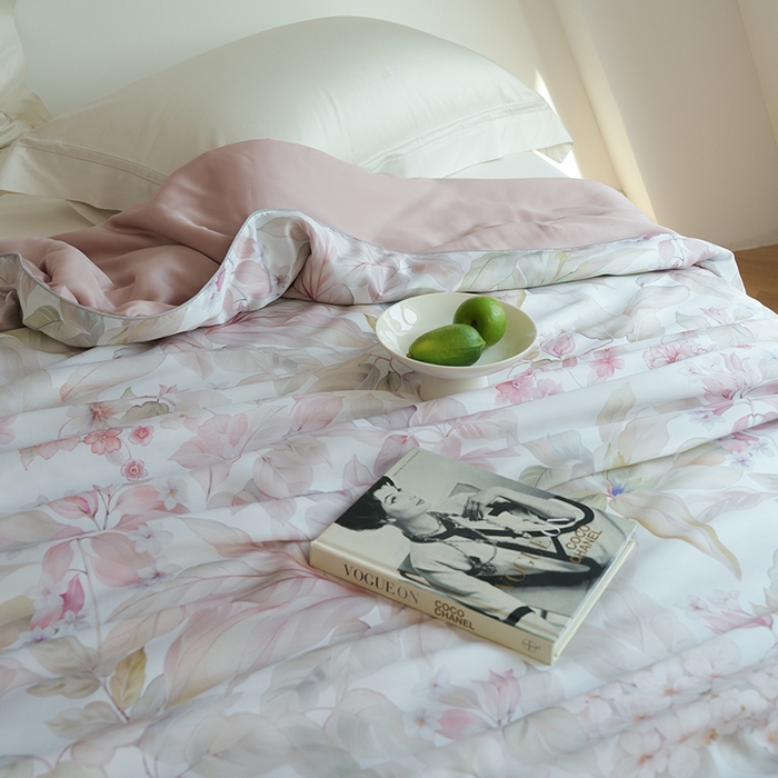 91家纺网 家纺一手货源 找家纺 禾时 2025新款60支奥地利进口兰精天丝数码印花夏被空调被夏凉被薄被子 伊娜