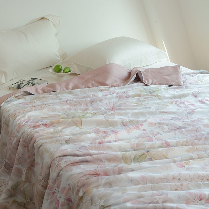 91家纺网 家纺一手货源 找家纺 禾时 2025新款60支奥地利进口兰精天丝数码印花夏被空调被夏凉被薄被子 伊娜