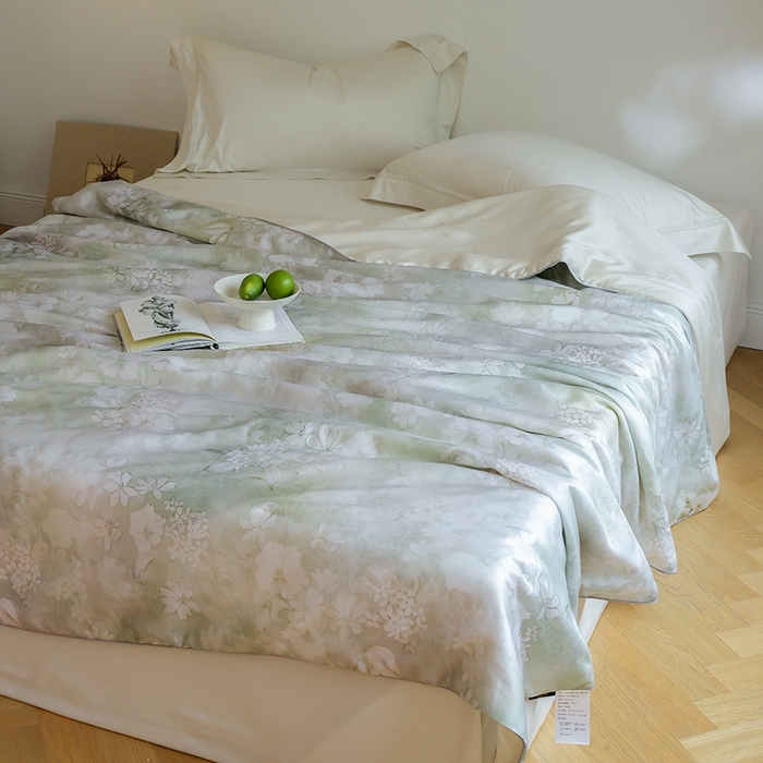 91家纺网 家纺一手货源 找家纺 禾时 2025新款60支奥地利进口兰精天丝数码印花夏被空调被夏凉被薄被子 知槿-绿