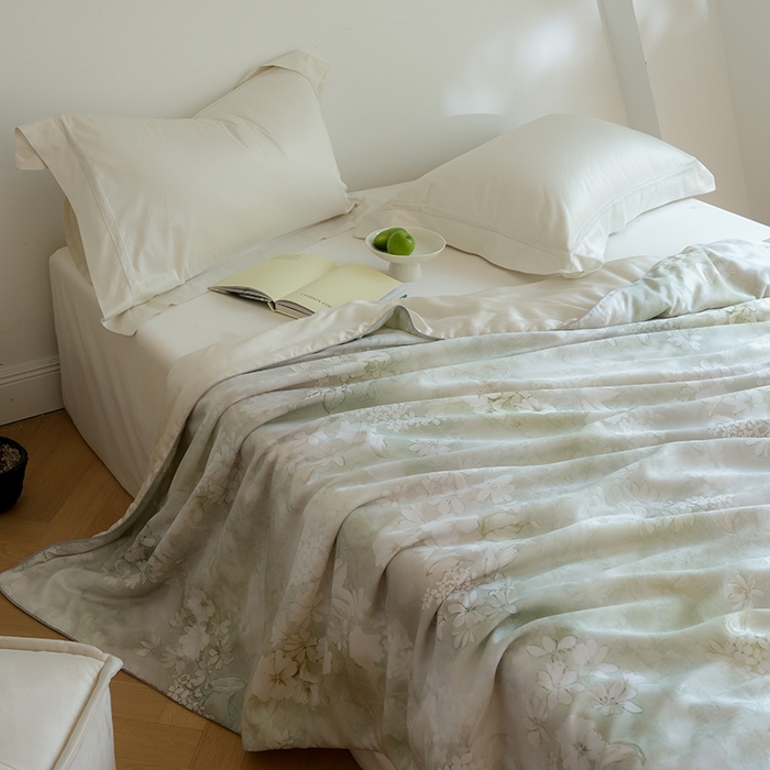 91家纺网 家纺一手货源 找家纺 禾时 2025新款60支奥地利进口兰精天丝数码印花夏被空调被夏凉被薄被子 知槿-绿