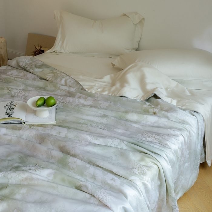 91家纺网 家纺一手货源 找家纺 禾时 2025新款60支奥地利进口兰精天丝数码印花夏被空调被夏凉被薄被子 知槿-绿