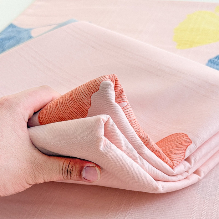 91家纺网 家纺一手货源 找家纺 红日子纺织品 2025新款直播热卖原棉提花锻条老粗布印花床单三件套 银杏叶