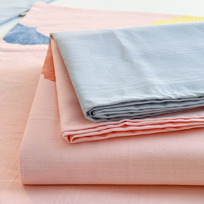 91家纺网 家纺一手货源 找家纺 红日子纺织品 2025新款直播热卖原棉提花锻条老粗布印花床单三件套 银杏叶