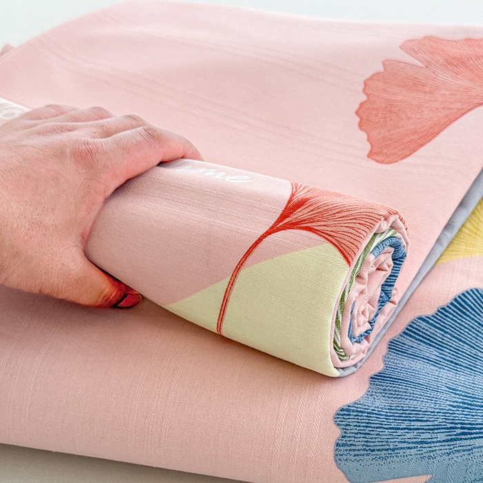 91家纺网 家纺一手货源 找家纺 红日子纺织品 2025新款直播热卖原棉提花锻条老粗布印花床单三件套 银杏叶