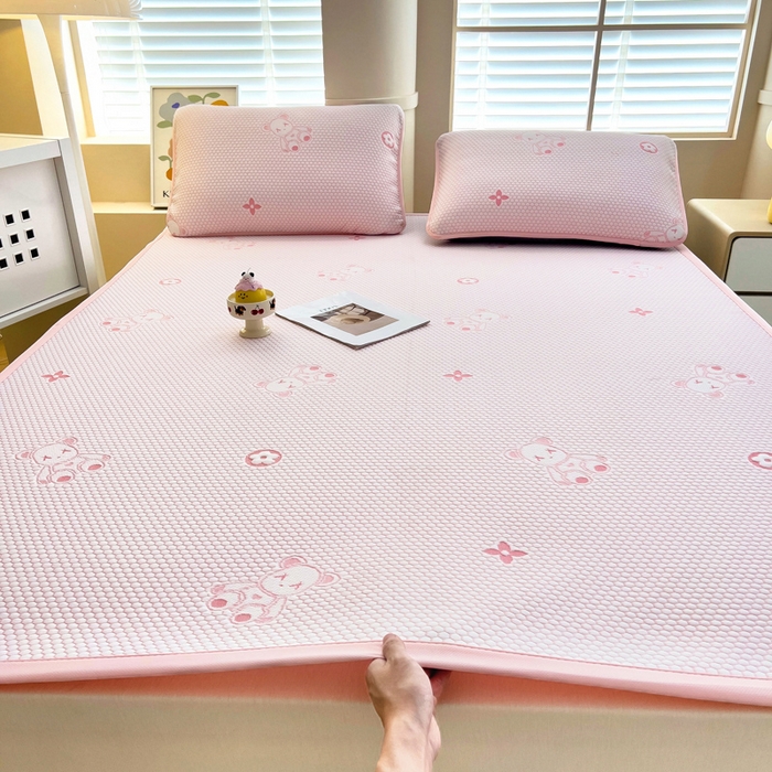 91家纺网 家纺一手货源 找家纺 （总）找底底家纺 2025新款直播A类冰豆豆软席可机洗空调席子凉席三件套