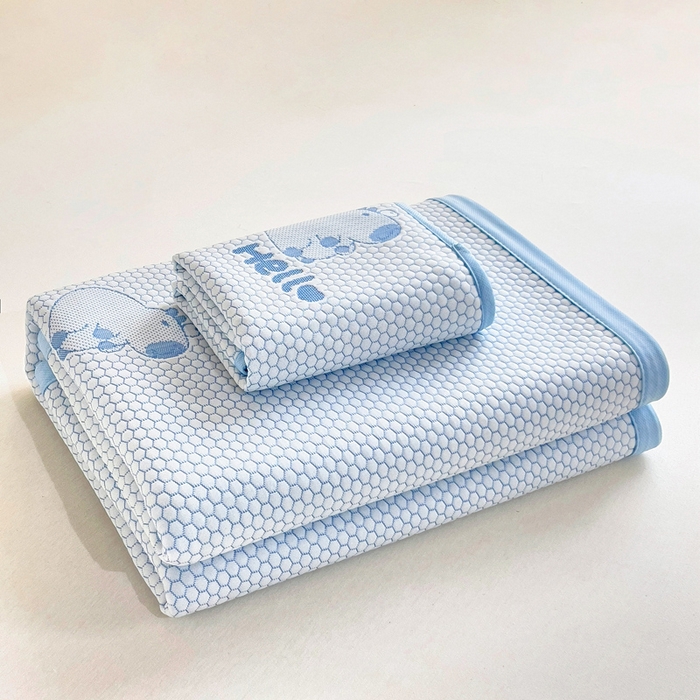 91家纺网 家纺一手货源 找家纺 找底底家纺 2025新款直播A类冰豆豆软席可机洗空调席子凉席三件套 卡皮巴拉-天蓝