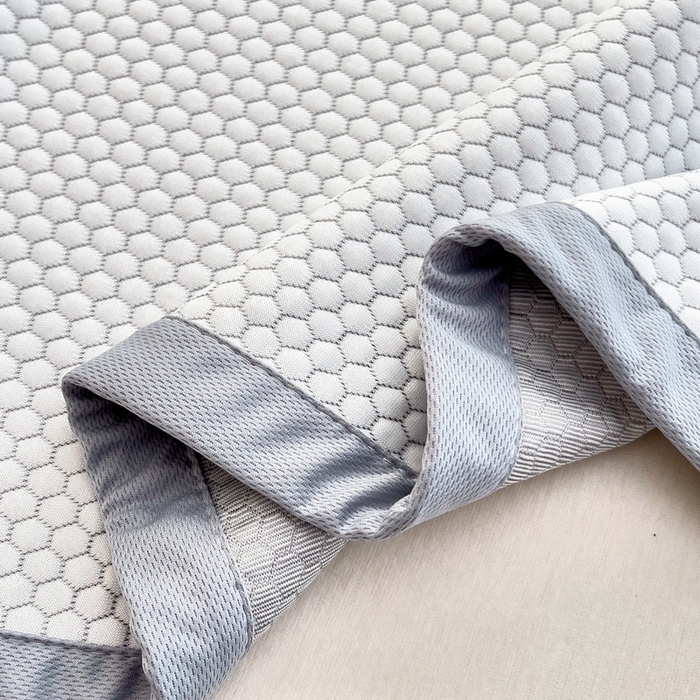 91家纺网 家纺一手货源 找家纺 找底底家纺 2025新款直播A类冰豆豆软席可机洗空调席子凉席三件套 卡皮巴拉-浅灰