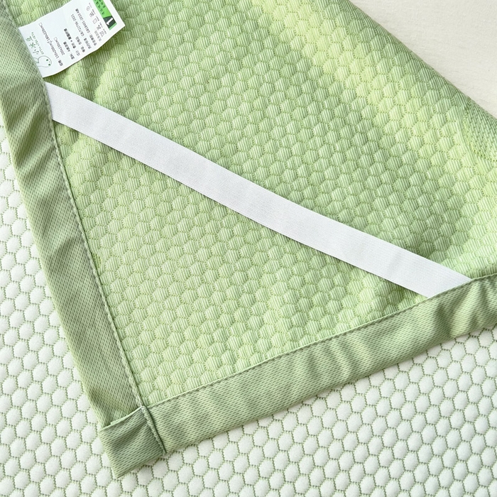 91家纺网 家纺一手货源 找家纺 找底底家纺 2025新款直播A类冰豆豆软席可机洗空调席子凉席三件套 卡皮巴拉-草绿