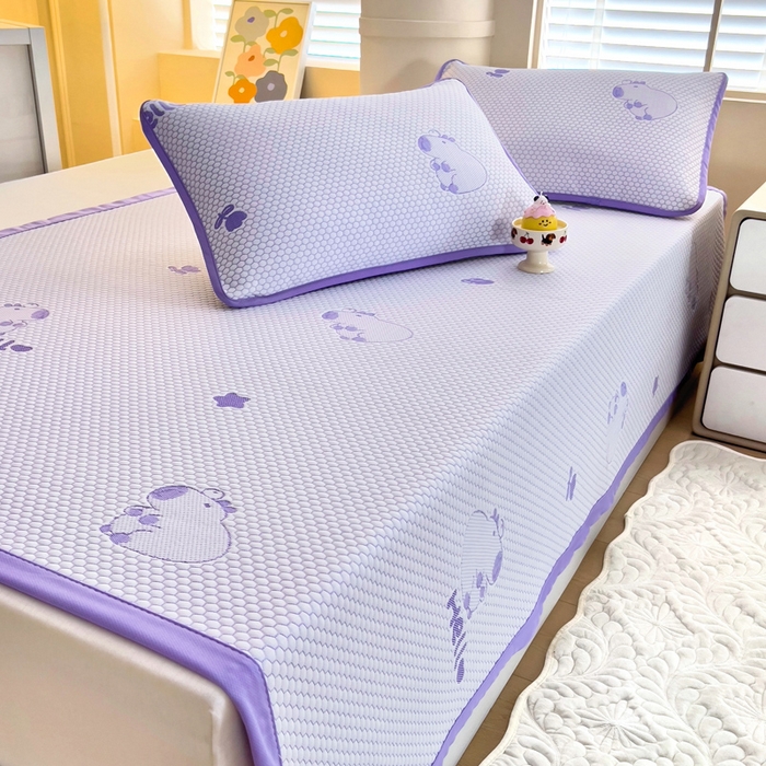 91家纺网 家纺一手货源 找家纺 找底底家纺 2025新款直播A类冰豆豆软席可机洗空调席子凉席三件套 卡皮巴拉-黛紫