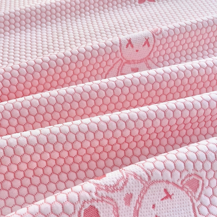 91家纺网 家纺一手货源 找家纺 找底底家纺 2025新款直播A类冰豆豆软席可机洗空调席子凉席三件套 暴力熊-粉玉