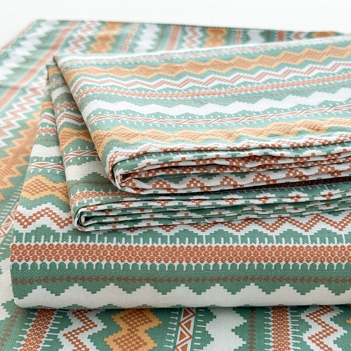 91家纺网 家纺一手货源 找家纺 红日子纺织品 2025新款直播热卖原棉提花锻条老粗布印花床单三件套 简爱