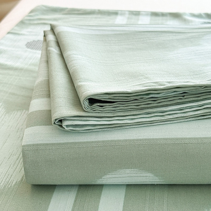 91家纺网 家纺一手货源 找家纺 红日子纺织品 2025新款直播热卖原棉提花锻条老粗布印花床单三件套 花颜-绿