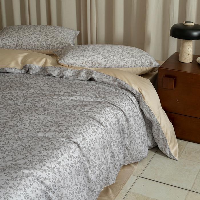 91家纺网 家纺一手货源 找家纺 禾时 2025新款60S兰精天丝数码印花四件套 花未央-灰