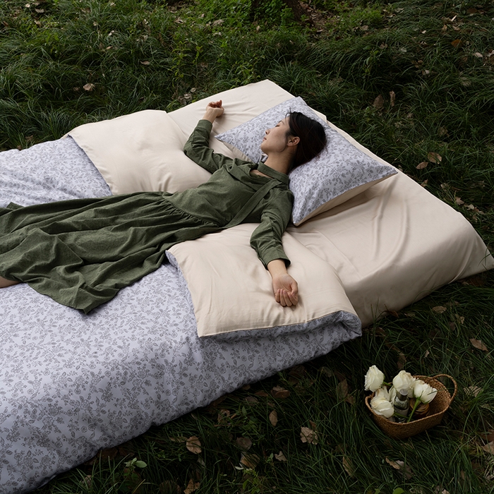 91家纺网 家纺一手货源 找家纺 禾时 2025新款60S兰精天丝数码印花四件套 花未央-灰