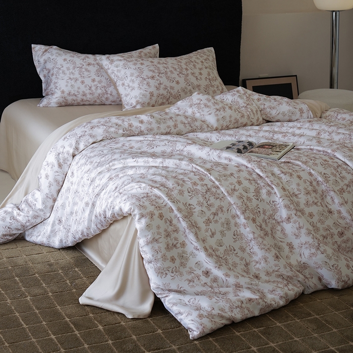 91家纺网 家纺一手货源 找家纺 禾时 2025新款60S兰精天丝数码印花四件套 漫时光-白