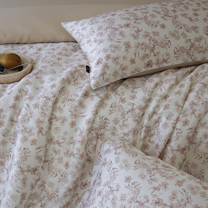 91家纺网 家纺一手货源 找家纺 禾时 2025新款60S兰精天丝数码印花四件套 漫时光-白