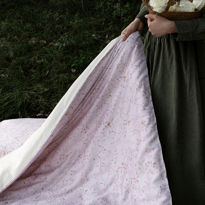 91家纺网 家纺一手货源 找家纺 禾时 2025新款60S兰精天丝数码印花四件套 慕沙-粉