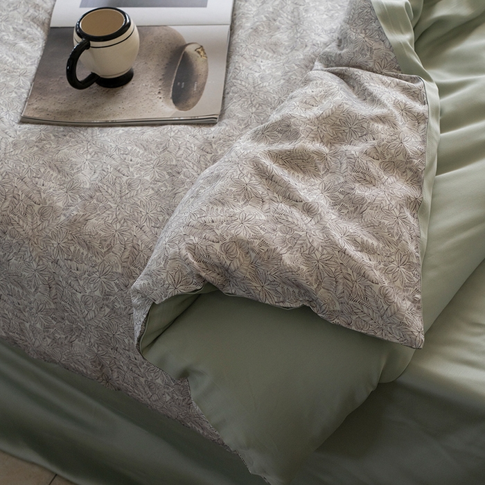 91家纺网 家纺一手货源 找家纺 禾时 2025新款60S兰精天丝数码印花四件套 晚风-浅灰