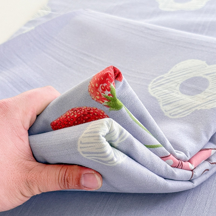 91家纺网 家纺一手货源 找家纺 红日子纺织品 2025新款直播热卖原棉提花锻条老粗布印花床单三件套 蜜桃甜心