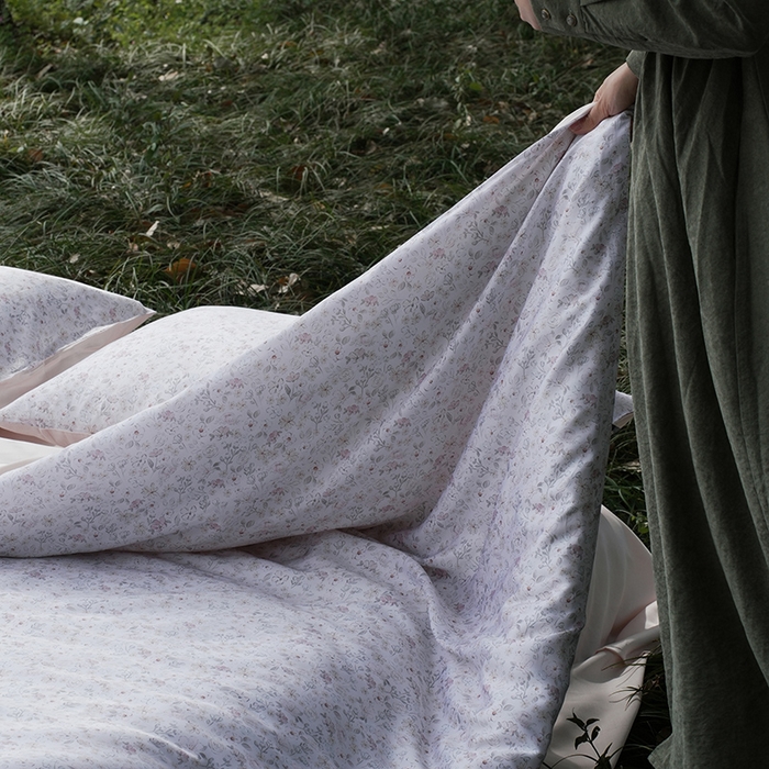 91家纺网 家纺一手货源 找家纺 禾时 2025新款60S兰精天丝数码印花四件套 薇薇安绵白