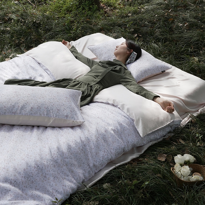 91家纺网 家纺一手货源 找家纺 禾时 2025新款60S兰精天丝数码印花四件套 薇薇安绵白