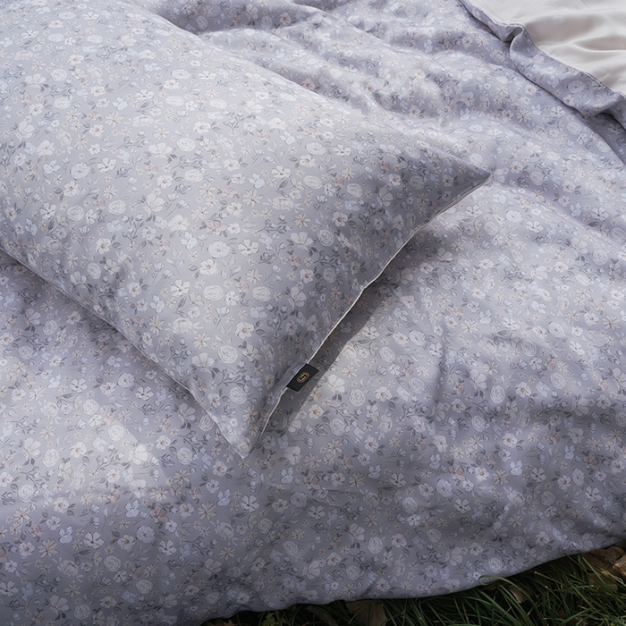 91家纺网 家纺一手货源 找家纺 禾时 2025新款60S兰精天丝数码印花四件套 薇薇安浅灰