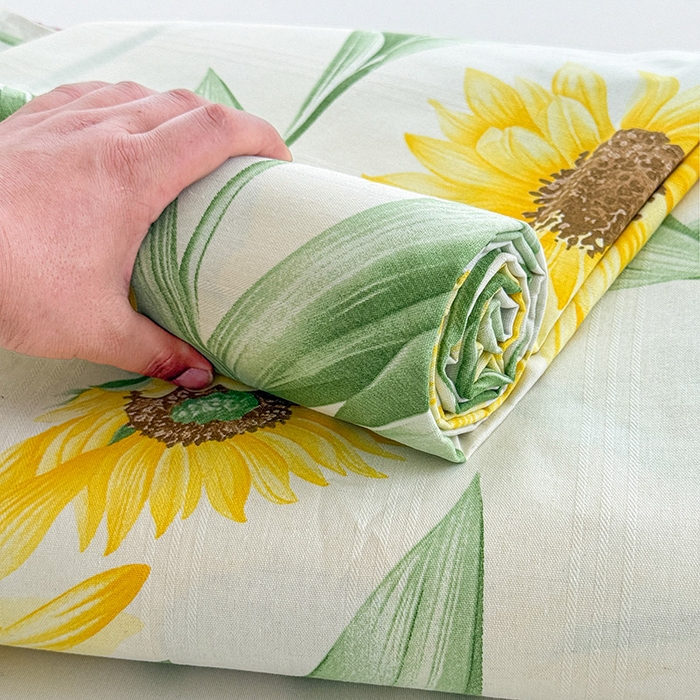 91家纺网 家纺一手货源 找家纺 红日子纺织品 2025新款直播热卖原棉提花锻条老粗布印花床单三件套 向阳花开