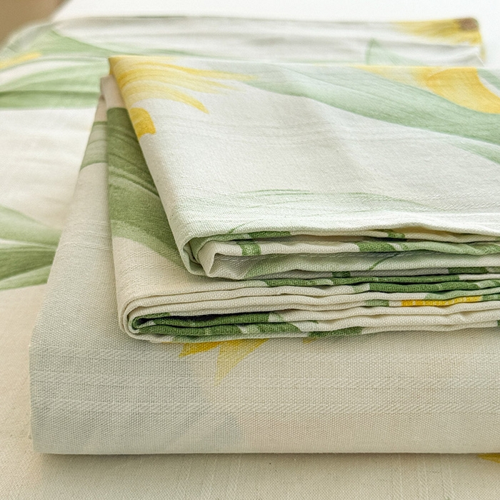 91家纺网 家纺一手货源 找家纺 红日子纺织品 2025新款直播热卖原棉提花锻条老粗布印花床单三件套 向阳花开