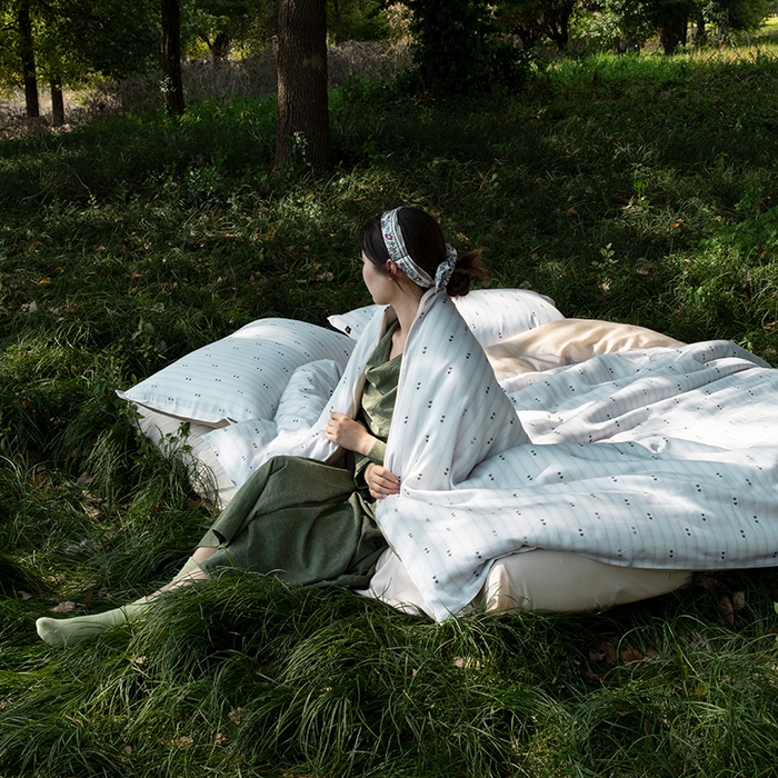 91家纺网 家纺一手货源 找家纺 禾时 2025新款60S兰精天丝数码印花四件套 心悦绿（枕套带边）