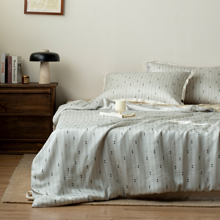 91家纺网 家纺一手货源 找家纺 禾时 2025新款60S兰精天丝数码印花四件套 心悦绿（枕套带边）