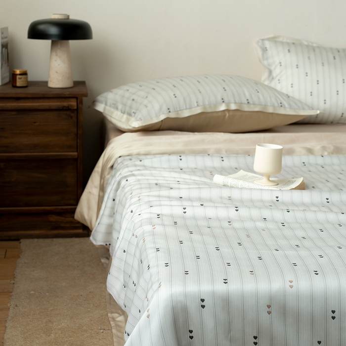 91家纺网 家纺一手货源 找家纺 禾时 2025新款60S兰精天丝数码印花四件套 心悦绿（枕套带边）