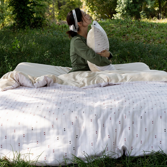 91家纺网 家纺一手货源 找家纺 禾时 2025新款60S兰精天丝数码印花四件套 心悦乳白（枕套带边）