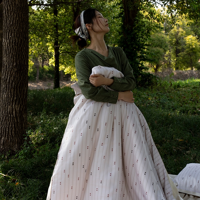 91家纺网 家纺一手货源 找家纺 禾时 2025新款60S兰精天丝数码印花四件套 心悦乳白（枕套带边）