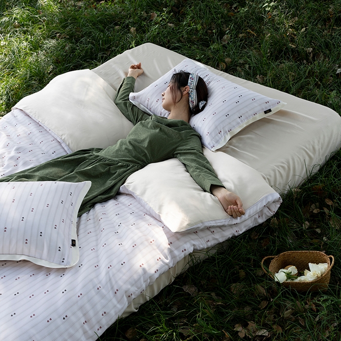 91家纺网 家纺一手货源 找家纺 禾时 2025新款60S兰精天丝数码印花四件套 心悦乳白（枕套带边）