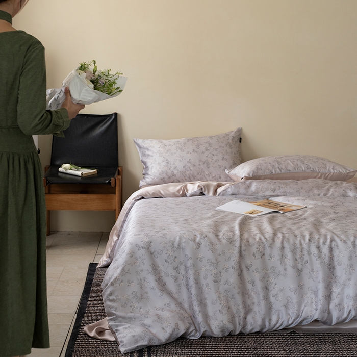 91家纺网 家纺一手货源 找家纺 禾时 2025新款60S兰精天丝数码印花四件套 星芙-灰