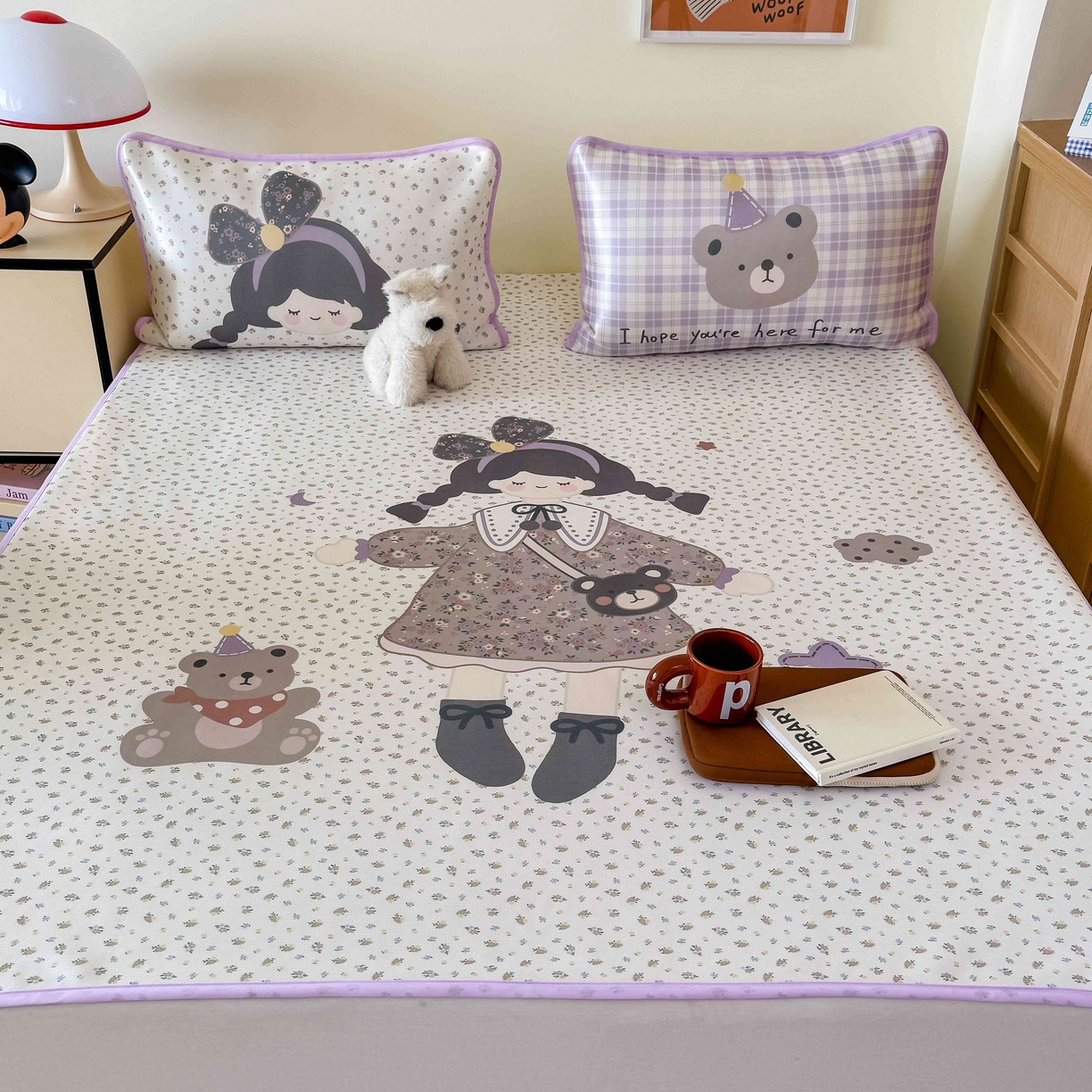 91家纺网 家纺一手货源 找家纺 美乐迪家纺 2025新款碳光凉感丝冰丝凉席席子 可爱女孩