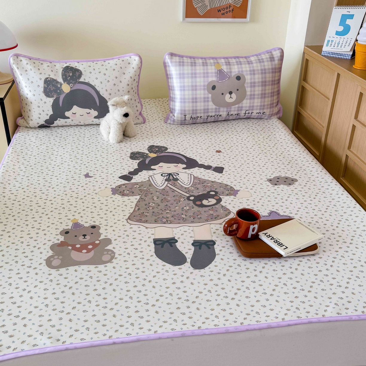 91家纺网 家纺一手货源 找家纺 美乐迪家纺 2025新款碳光凉感丝冰丝凉席席子 可爱女孩