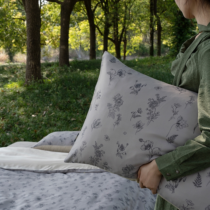 91家纺网 家纺一手货源 找家纺 禾时 2025新款60S兰精天丝数码印花四件套 知晓-棕