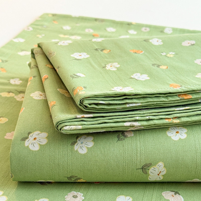 91家纺网 家纺一手货源 找家纺 红日子纺织品 2025新款直播热卖原棉提花锻条老粗布印花床单三件套 春暖花开