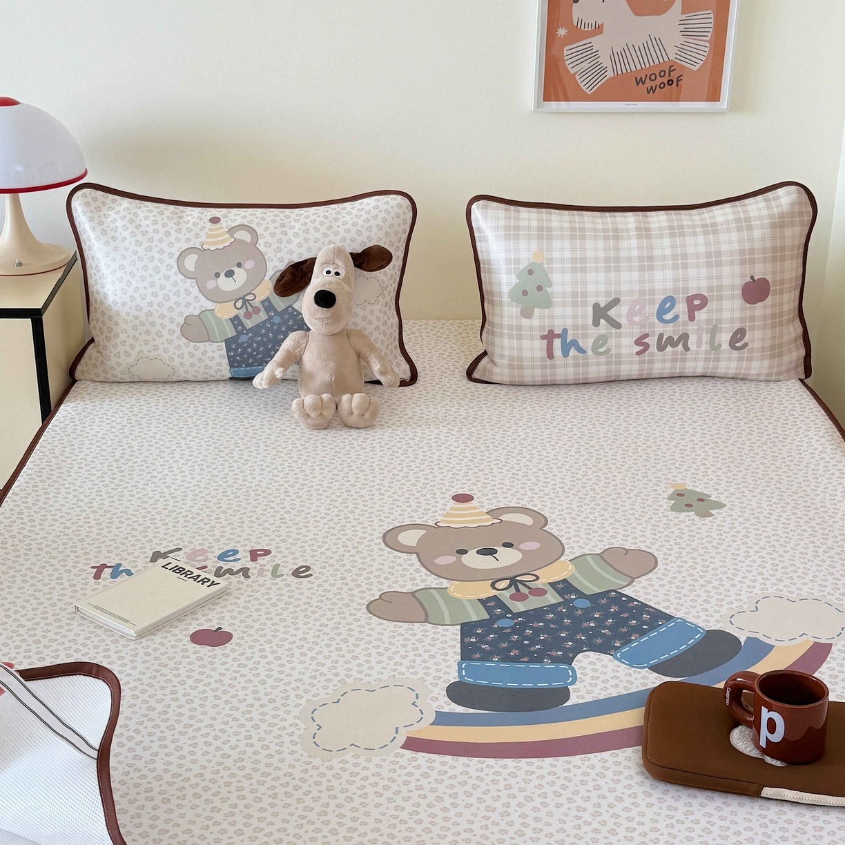 91家纺网 家纺一手货源 找家纺 美乐迪家纺 2025新款碳光凉感丝冰丝凉席席子 彩虹小熊