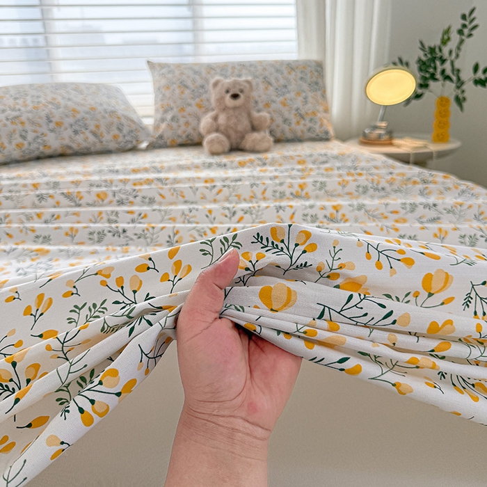 91家纺网 家纺一手货源 找家纺 红日子纺织品 2025新款直播热卖原棉提花锻条老粗布印花床单三件套 伴夏