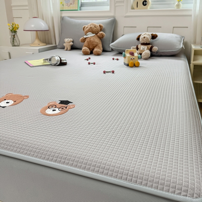 91家纺网 家纺一手货源 找家纺 （总）爱思凯家纺 2025新款【陪伴】PE凉感床笠款冰豆豆软席凉席席子-床笠款