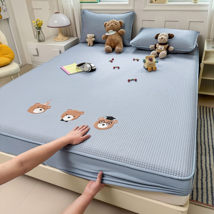 91家纺网 家纺一手货源 找家纺 （总）爱思凯家纺 2025新款【陪伴】PE凉感床笠款冰豆豆软席凉席席子-床笠款