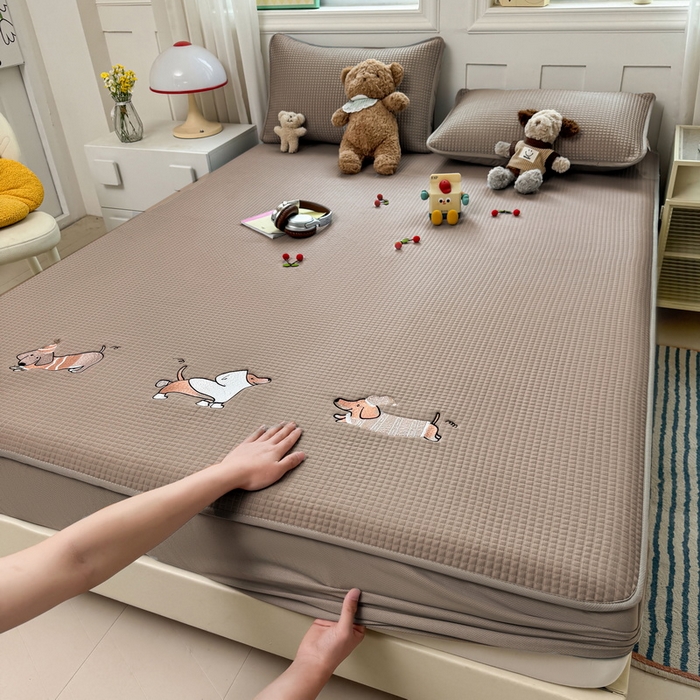 91家纺网 家纺一手货源 找家纺 （总）爱思凯家纺 2025新款【陪伴】PE凉感床笠款冰豆豆软席凉席席子-床笠款