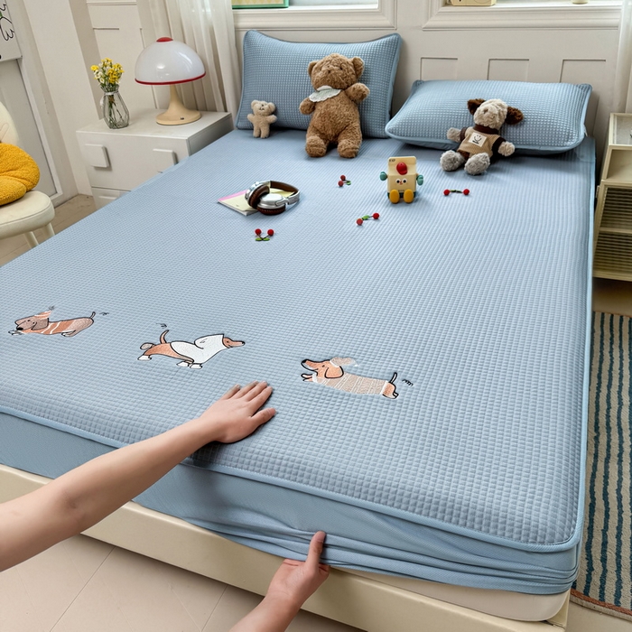 91家纺网 家纺一手货源 找家纺 （总）爱思凯家纺 2025新款【陪伴】PE凉感床笠款冰豆豆软席凉席席子-床笠款